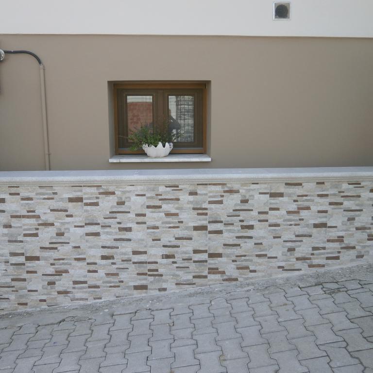 Daniela Apartments Nea Roda Exterior photo