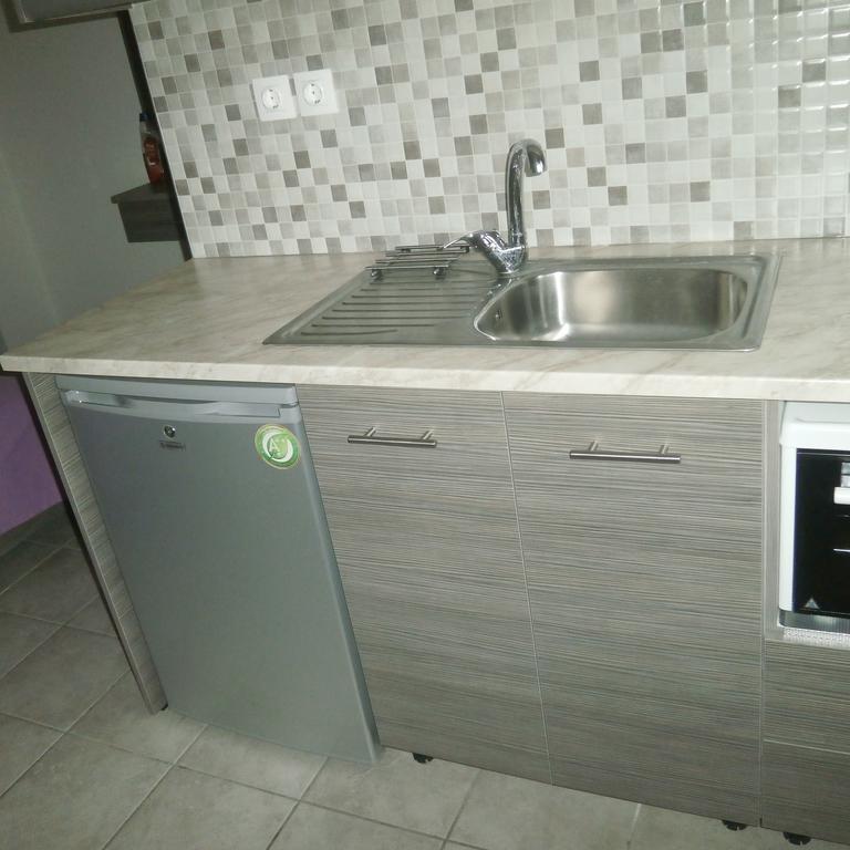 Daniela Apartments Nea Roda Exterior photo