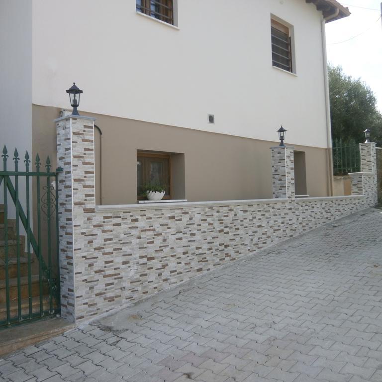Daniela Apartments Nea Roda Exterior photo