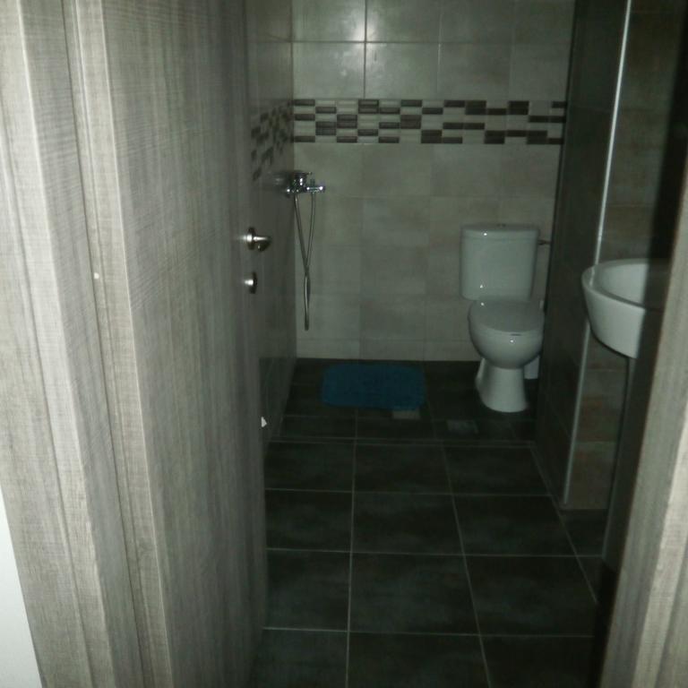 Daniela Apartments Nea Roda Exterior photo